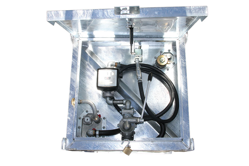 CONTY_B_TP3_0005 Übersicht Innenraum mit mechanischem Zählwerk und Handpumpe