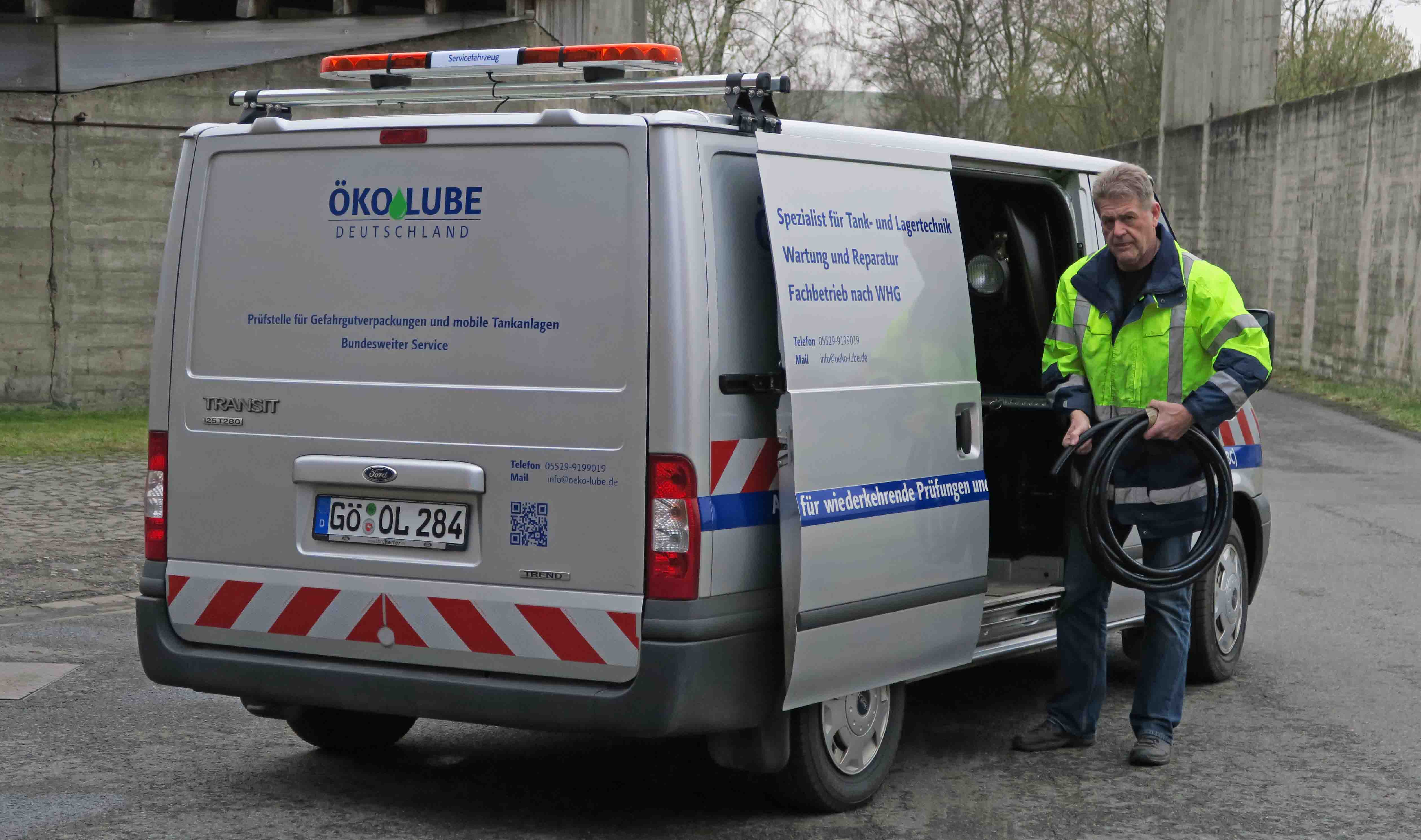 Servicefahrzeug ÖKO-LUBE