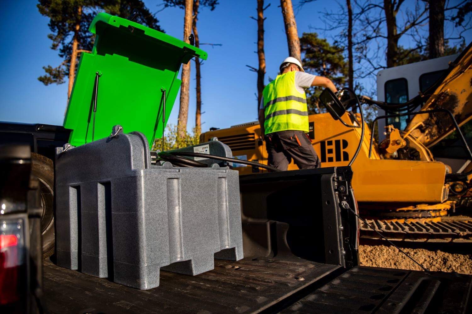 FortisBox400-Anwendungsbeispiel-auf-PickUp Anwendungsbeispiel auf Ladefläche eines PickUps